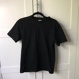 Kotn black tee